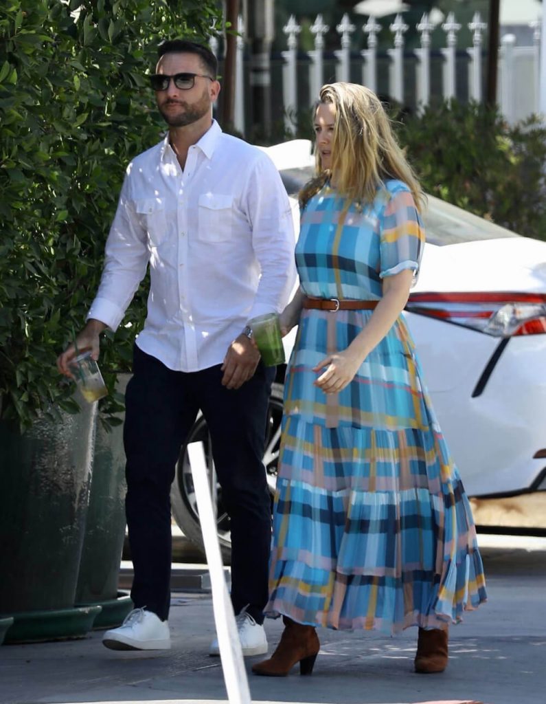 Alicia Silverstone and New Mystery Boyfriend