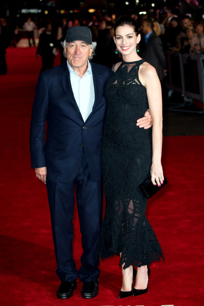 Anne Hathaway and Robert De Niro height