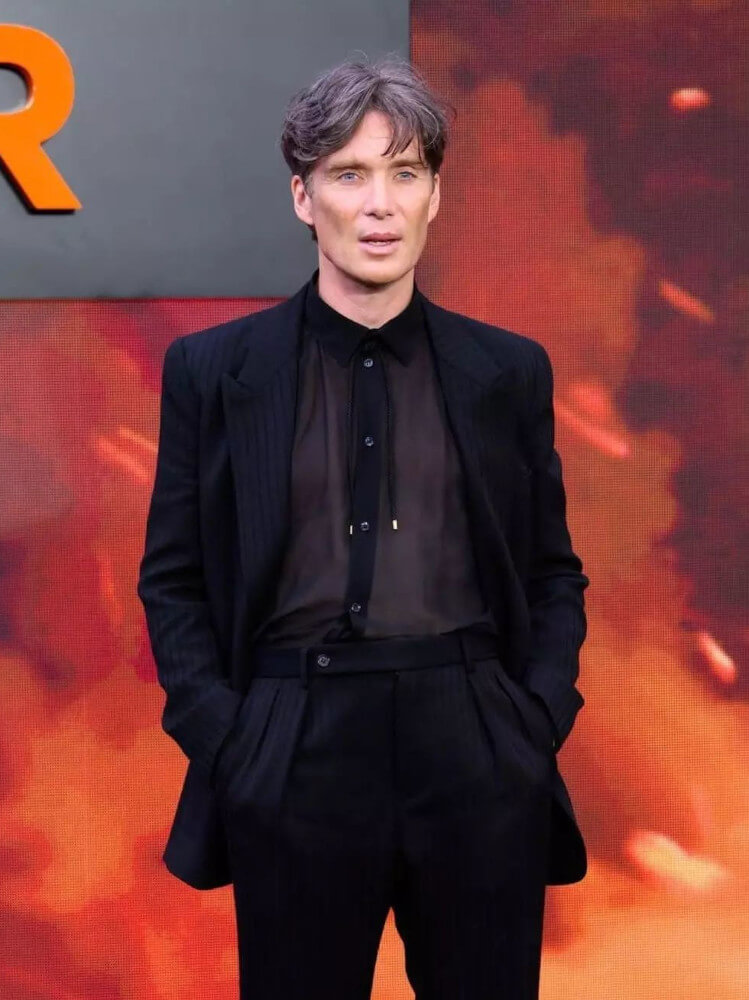 Cillian Murphy is 6 feet tall