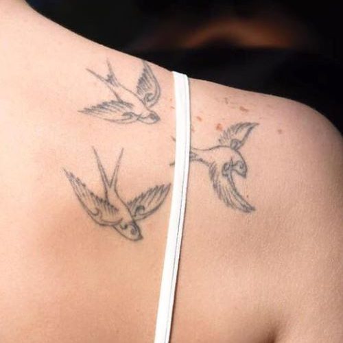 Dakota Johnson tattoo