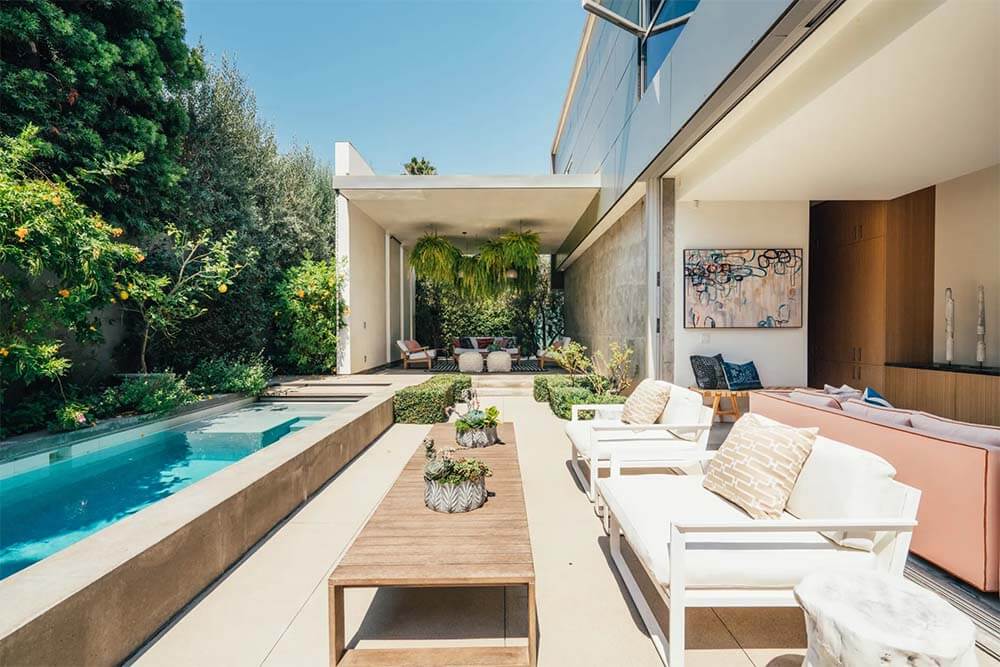 Emilia Clarke's Venice Beach mansion