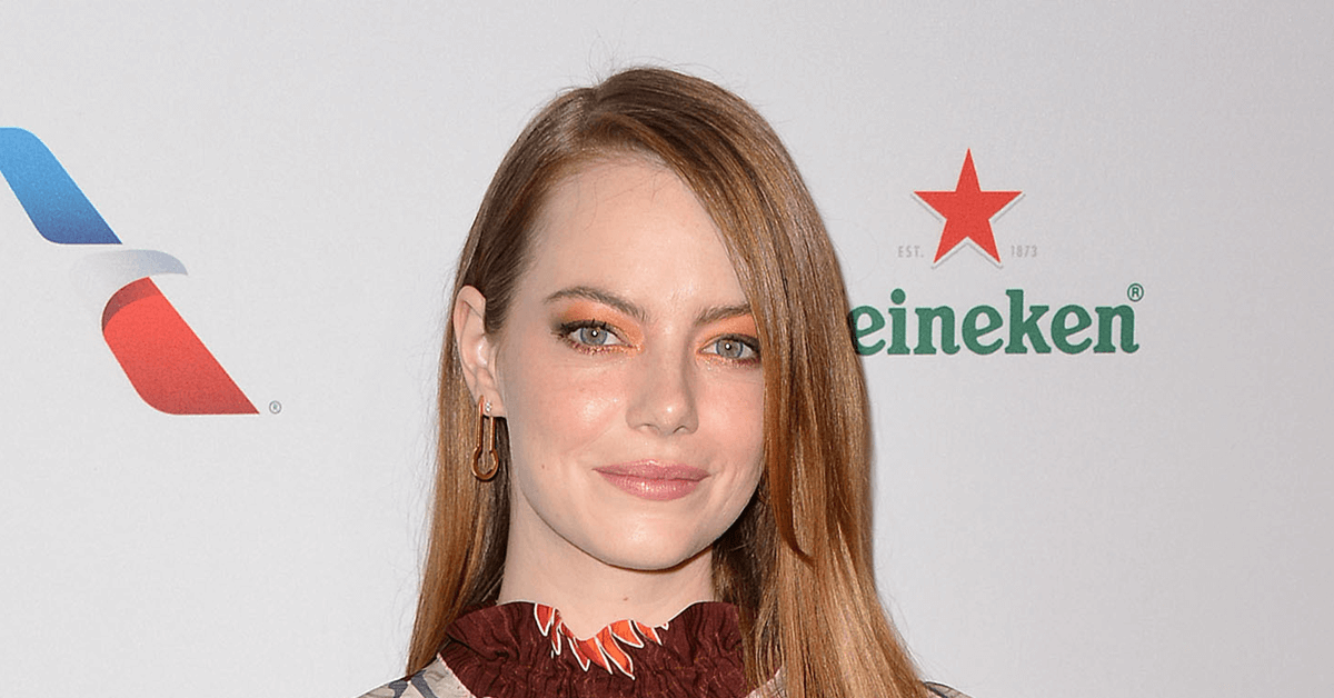 Emma Stone - Age, Bio, Birthday, Family, Net Worth