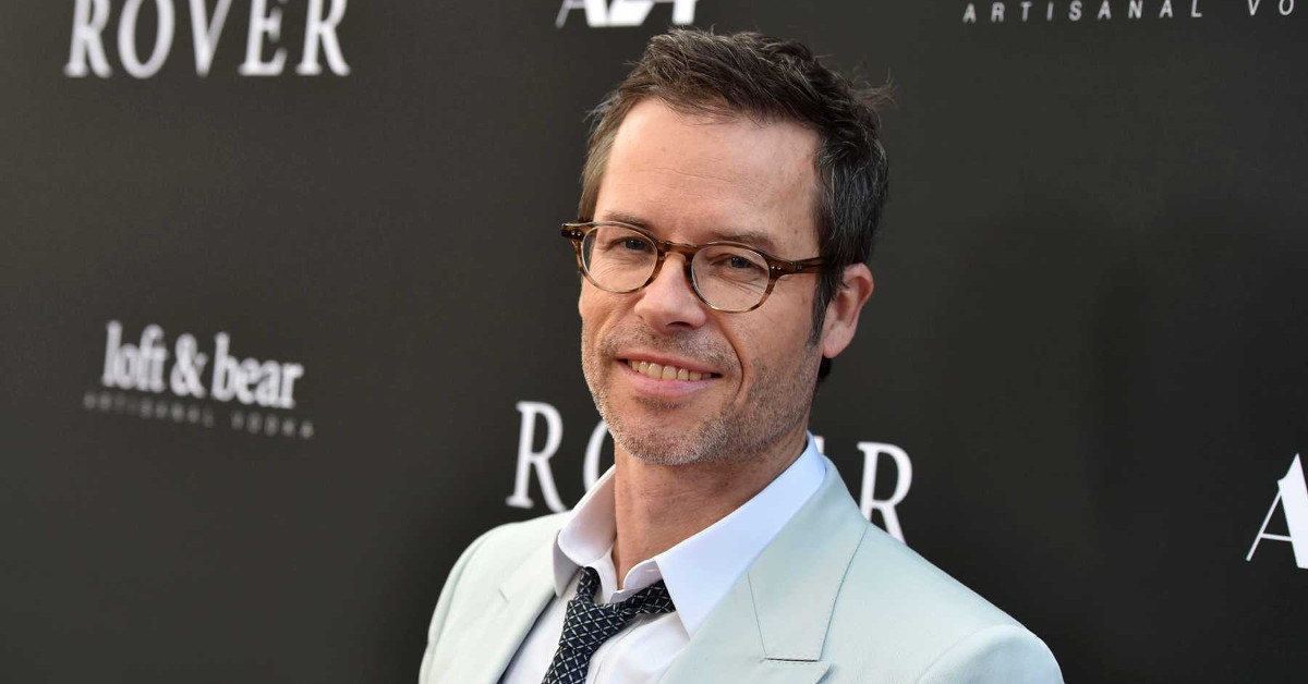 Next photo of Guy Pearce