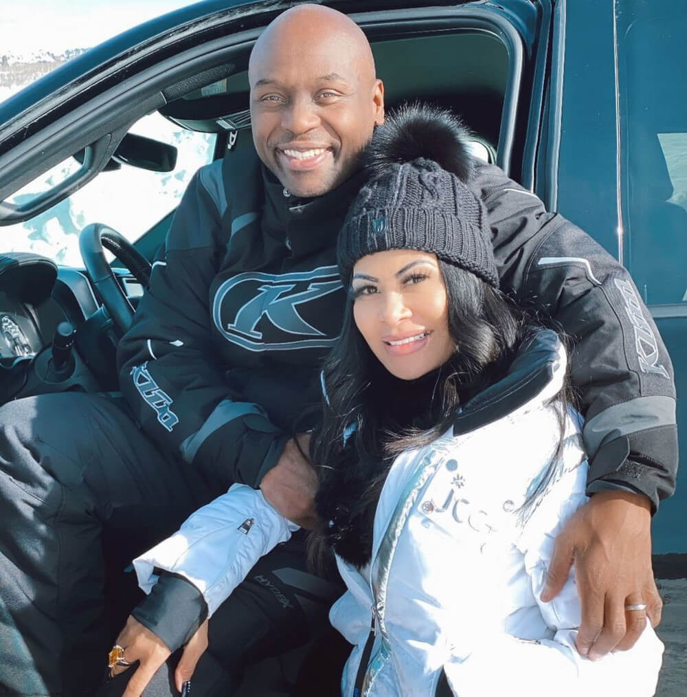 Jen Shah with her husband in the car