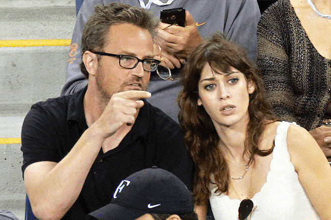 Lizzy Caplan with her six years boyfriend Matthew Perry