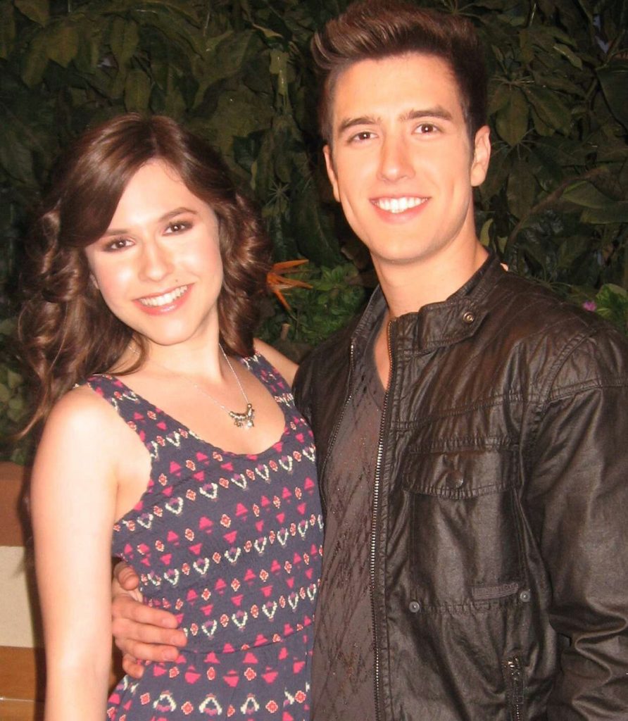 Who Is Logan Henderson Girlfriend His Love Life Creeto