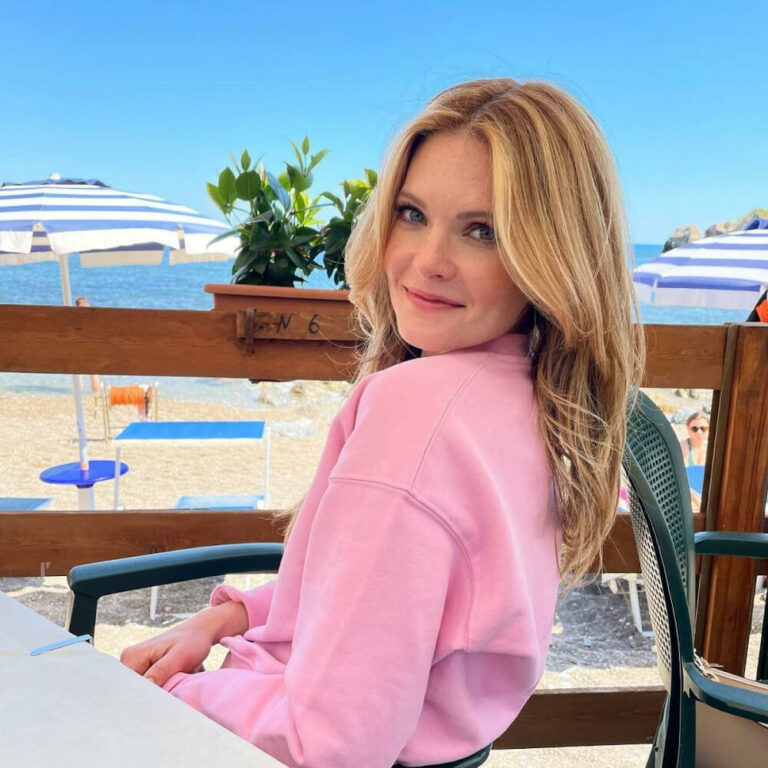 The Inside Scoop On Meghann Fahy's Boyfriend - Creeto