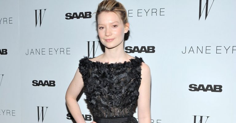 Mia Wasikowska Height, Age, Movies, Net Worth, Facts, Dating