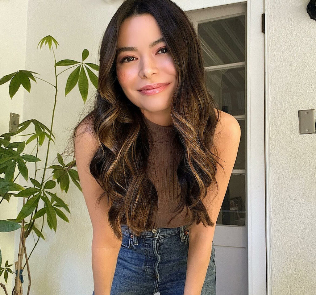 Miranda Cosgrove on Instagram photo