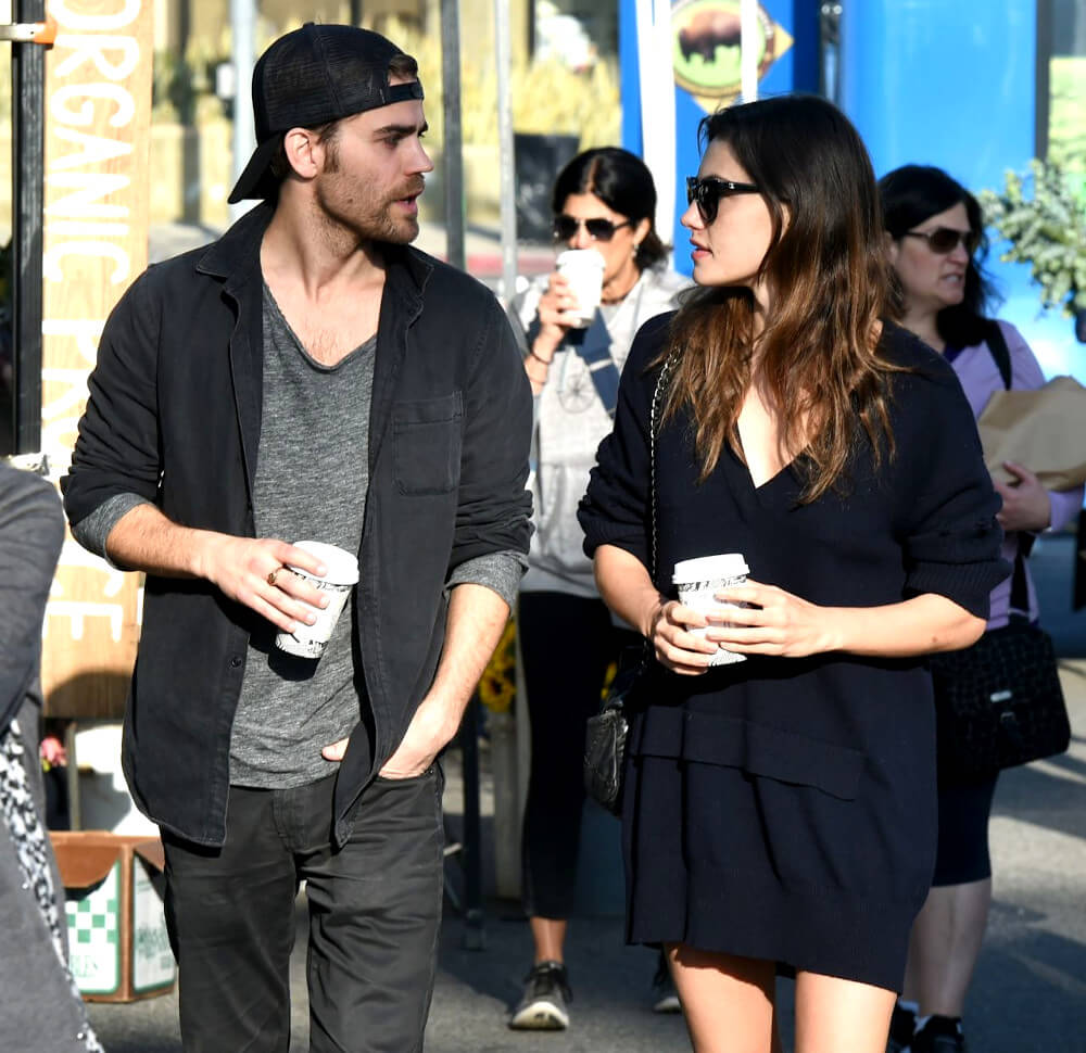 Phoebe Tonkin and her ex boyfriend Paul Wesley