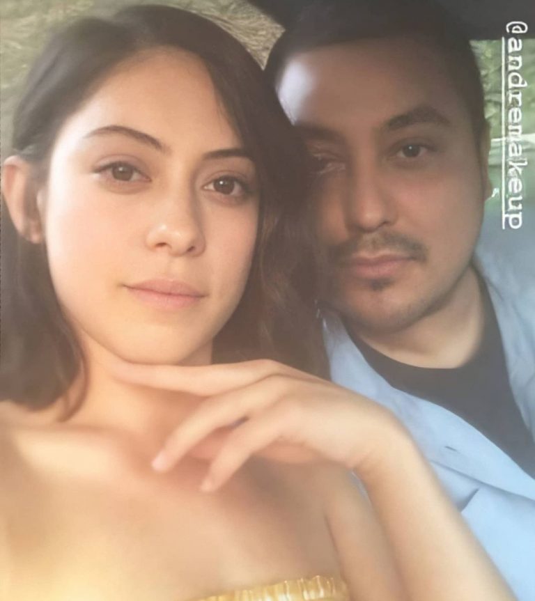 Who is Rosa Salazar Boyfriend in 2024? Creeto