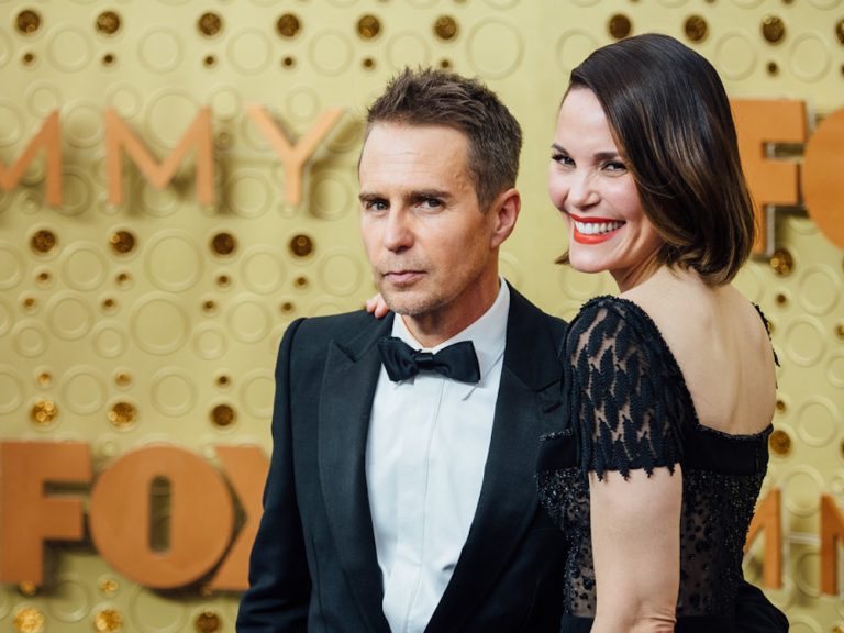 Who Is Sam Rockwell Girlfriend In 2023 Is He Married Creeto   Sam Rockwell And Leslie Bibb 1 768x576 