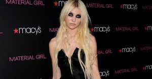 Taylor Momsen Height, Weight, Ag