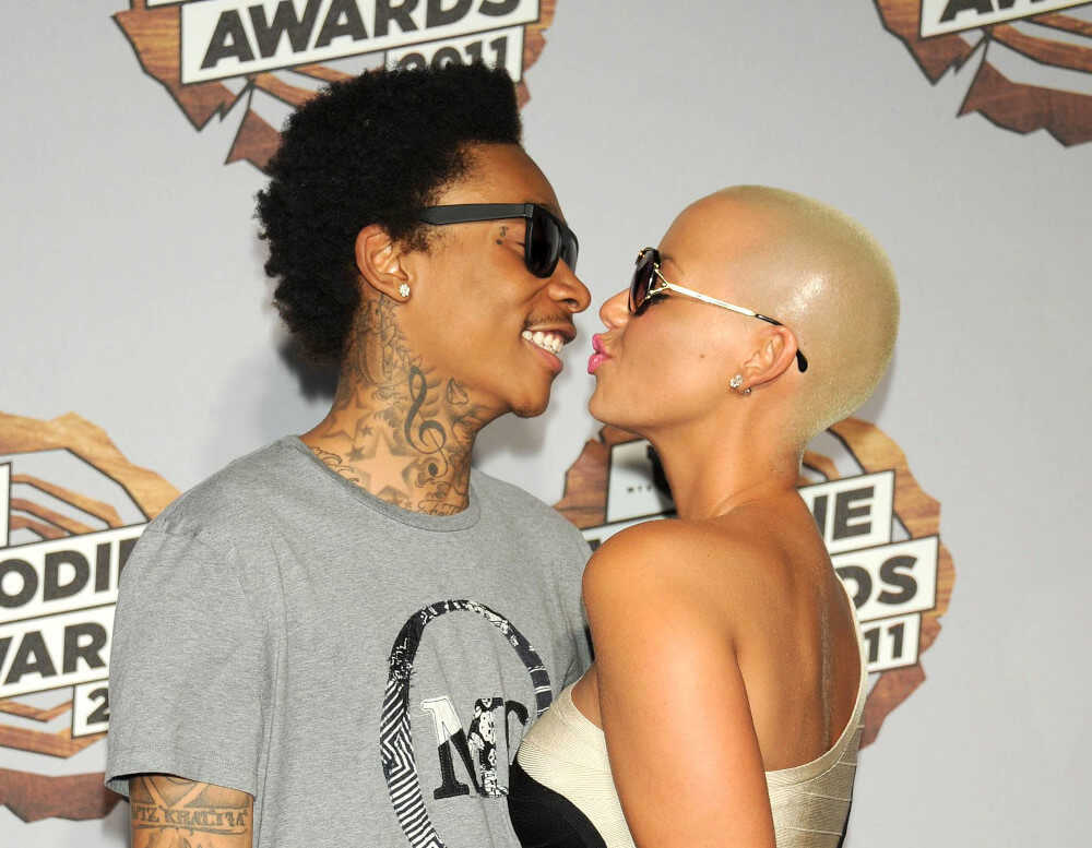 Wiz Khalifa and Amber Rose kiss